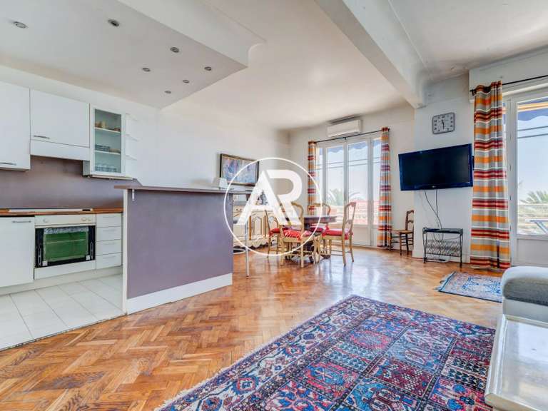 Apartment with Sea view Nice - 2 bedrooms - 85m²