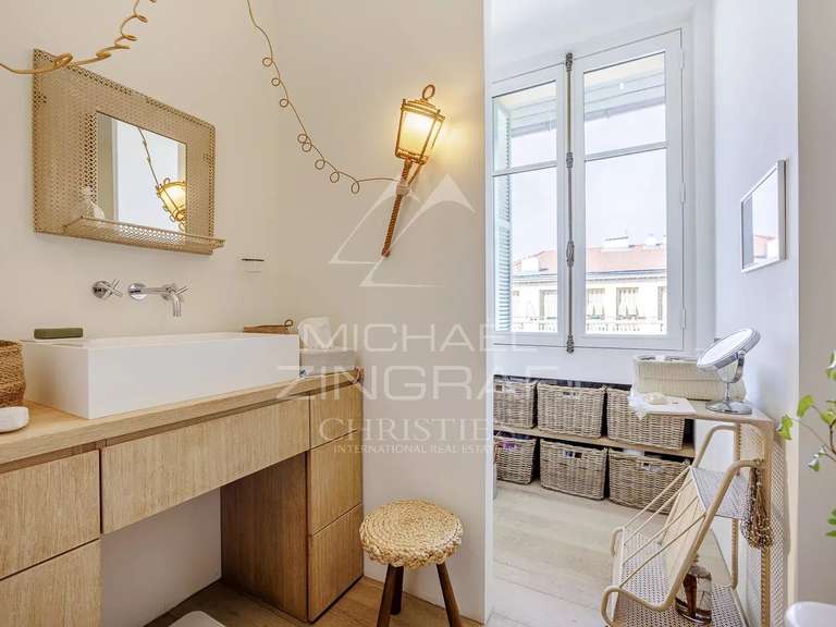 Appartement Nice - 1 chambre - 75m²