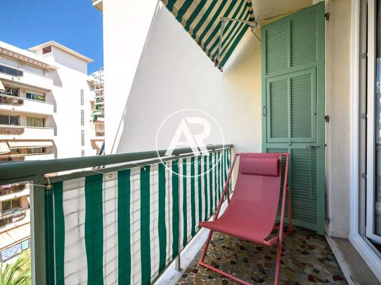 Apartment Nice - 2 bedrooms - 64m²