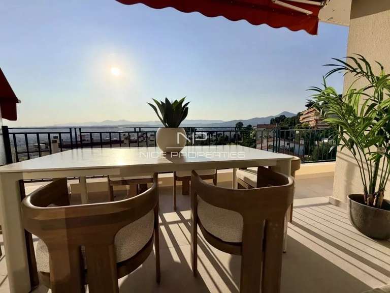 Appartement Nice - 2 chambres - 109m²