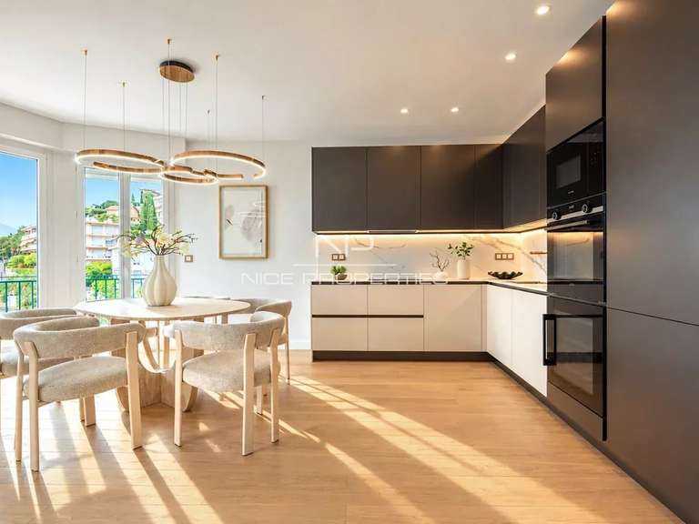 Appartement Nice - 2 chambres - 109m²