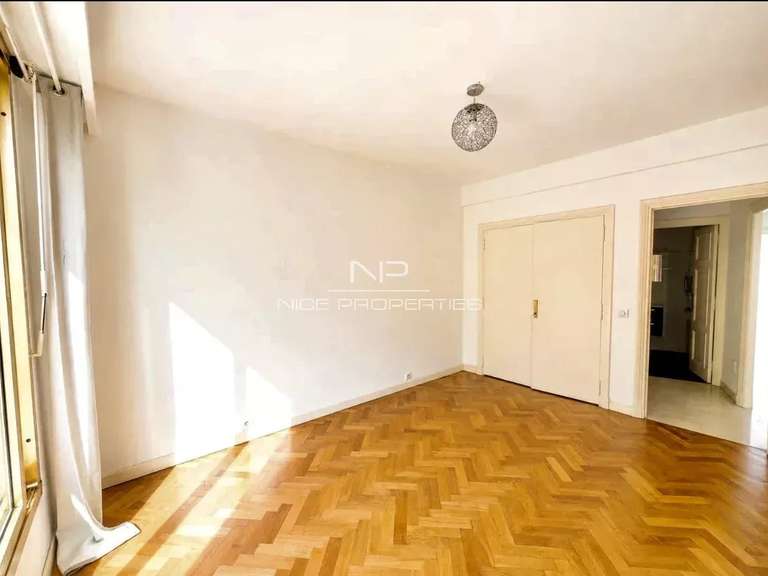 Appartement Nice - 1 chambre - 69m²