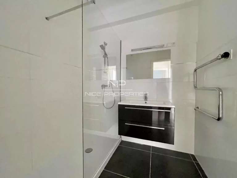 Appartement Nice - 1 chambre - 69m²