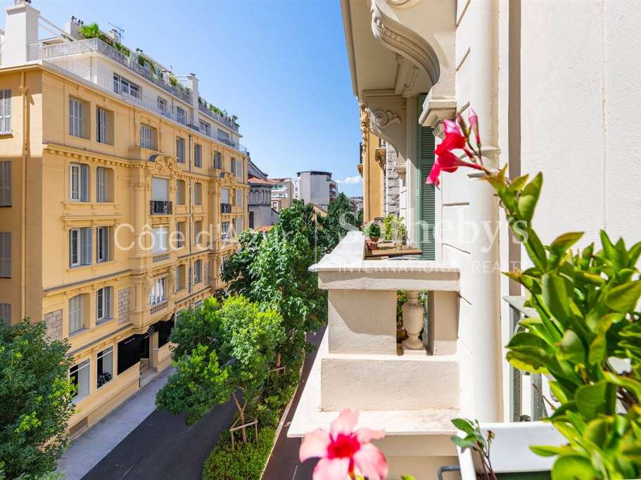 Apartment Nice
