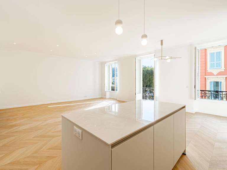 Appartement Nice - 3 chambres - 140m²