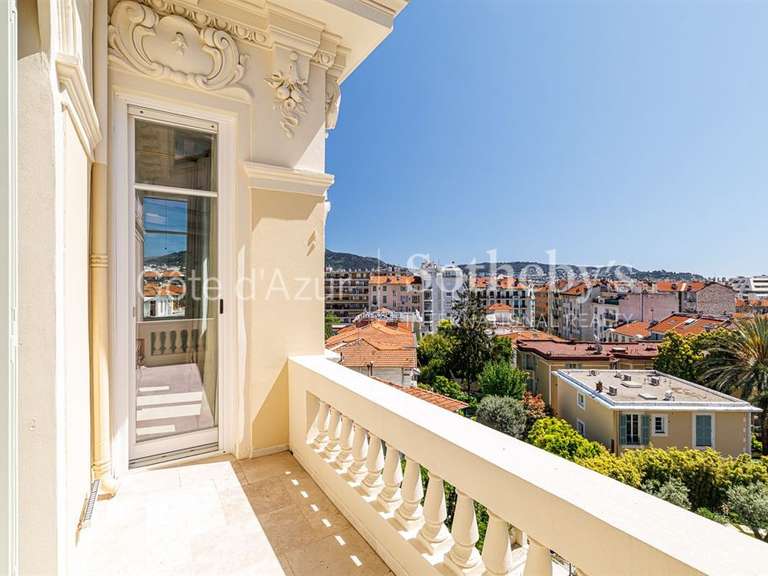 Hôtel particulier avec Vue sur mer Nice - 5 chambres - 352m²