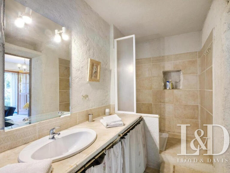House Nice - 8 bedrooms - 678m²