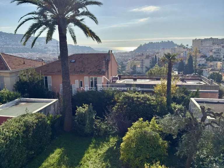 House Nice - 5 bedrooms - 254m²