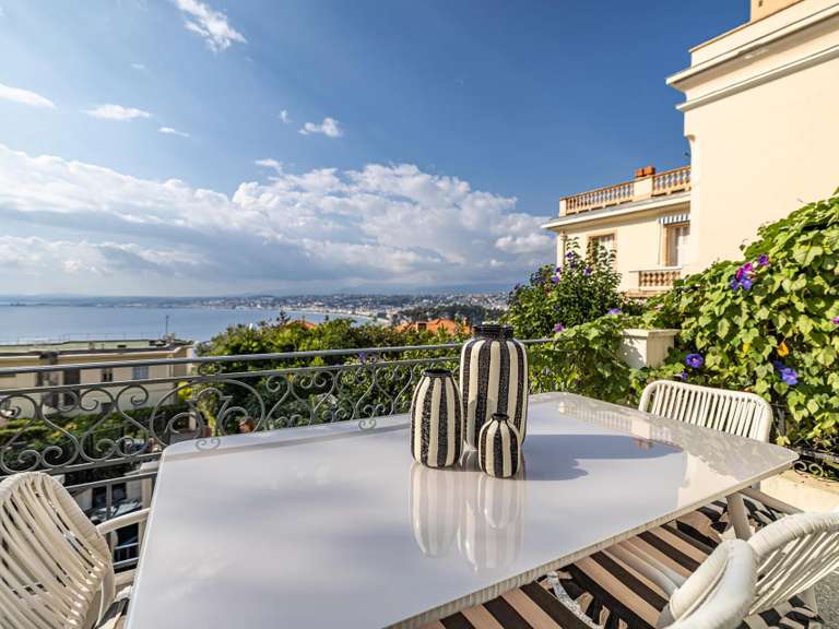 House Nice - 5 bedrooms - 222m²