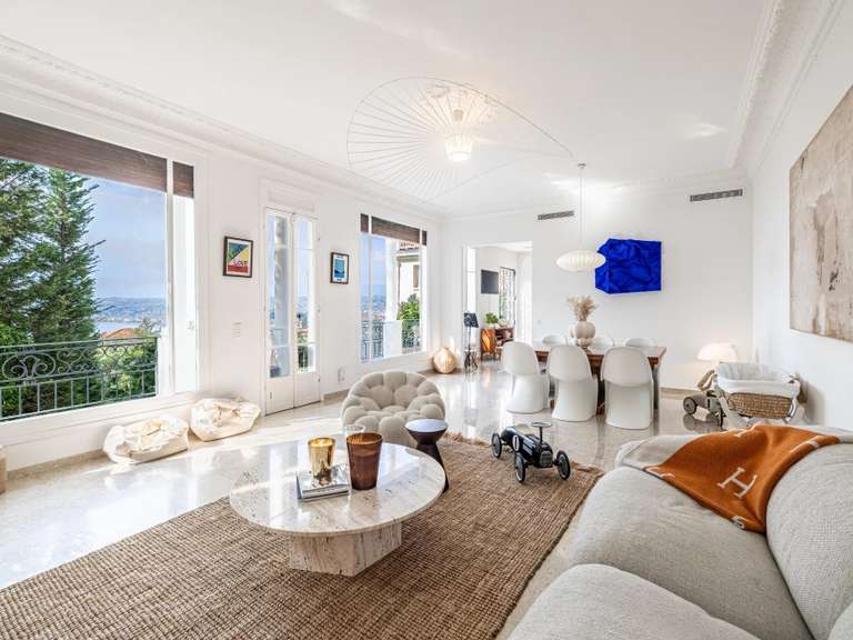 House Nice - 5 bedrooms - 222m²