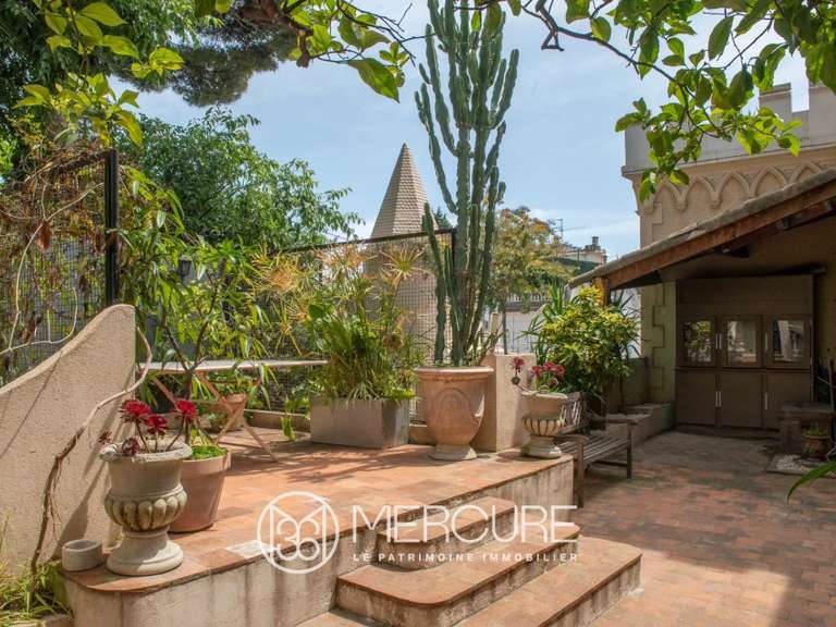 House Nice - 4 bedrooms - 161m²