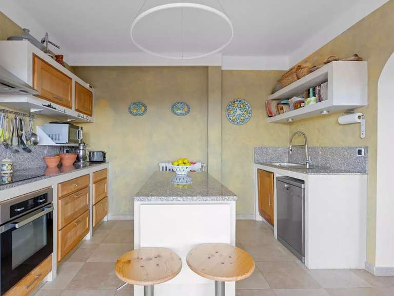 House Nice - 4 bedrooms - 237m²