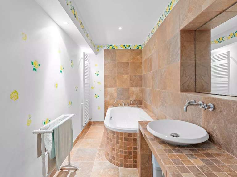 House Nice - 4 bedrooms - 237m²