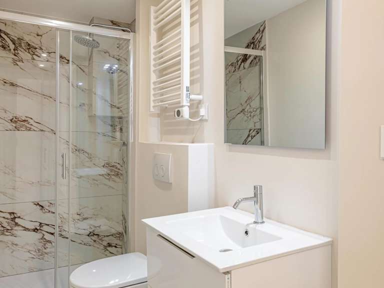 House Nice - 5 bedrooms - 135m²