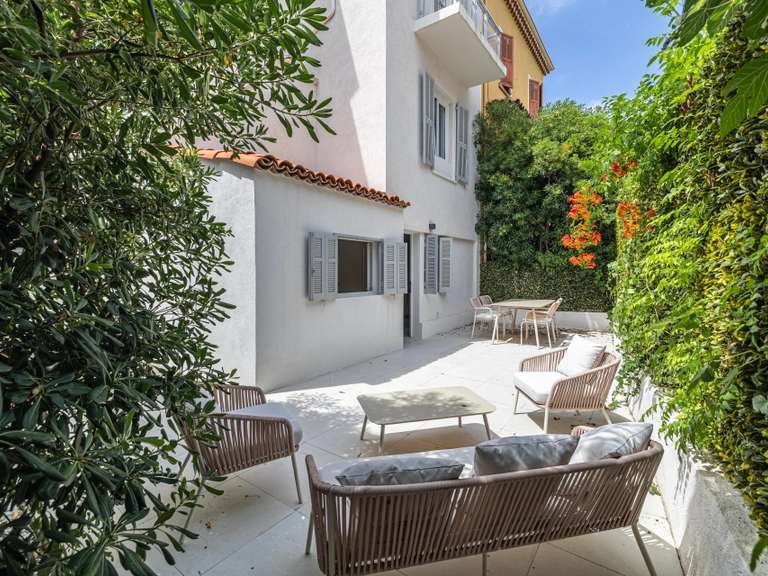 House Nice - 5 bedrooms - 135m²