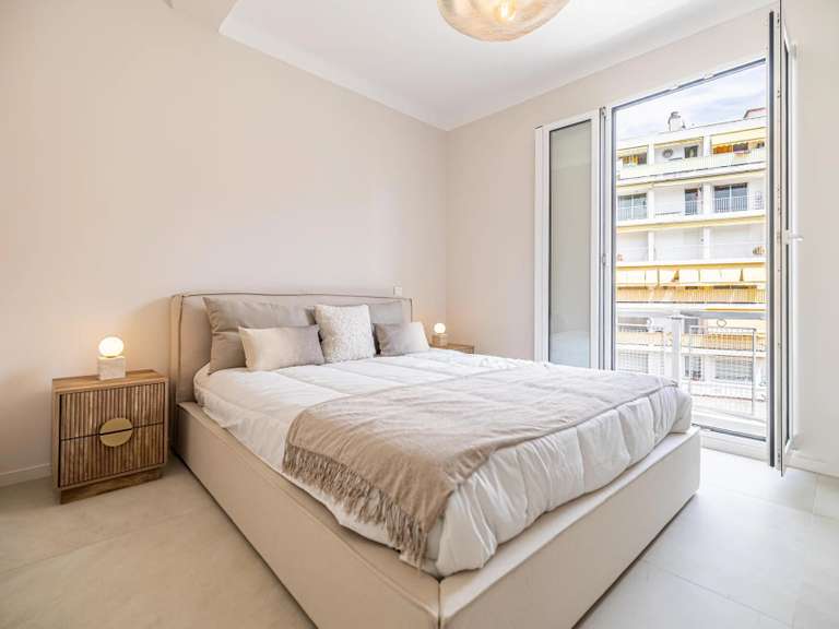 House Nice - 5 bedrooms - 135m²