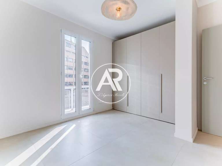 House Nice - 5 bedrooms - 145m²