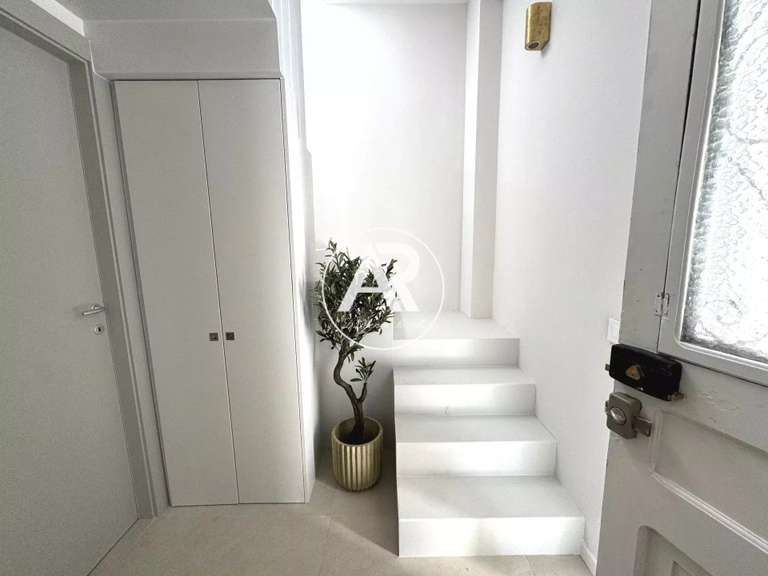 House Nice - 5 bedrooms - 145m²