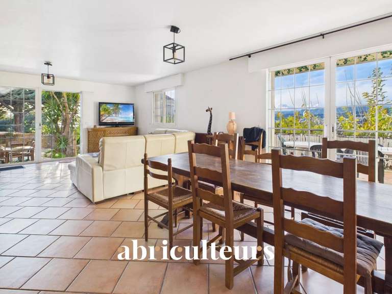 Maison avec Vue sur mer Nice - 6 chambres - 216m²