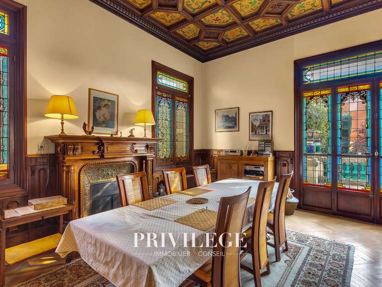 House Nice - 7 bedrooms - 824m²