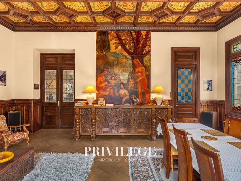 House Nice - 7 bedrooms - 824m²