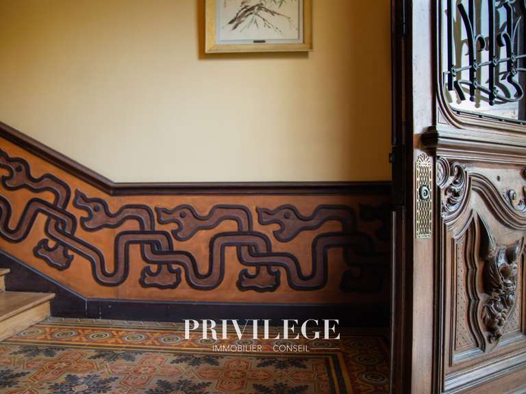 House Nice - 7 bedrooms - 824m²