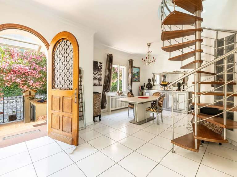 Maison Nice - 2 chambres - 164m²