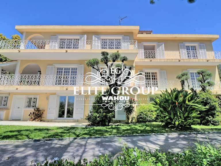 House Nice - 6 bedrooms - 380m²