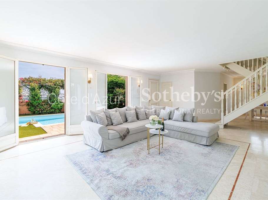 Property Nice