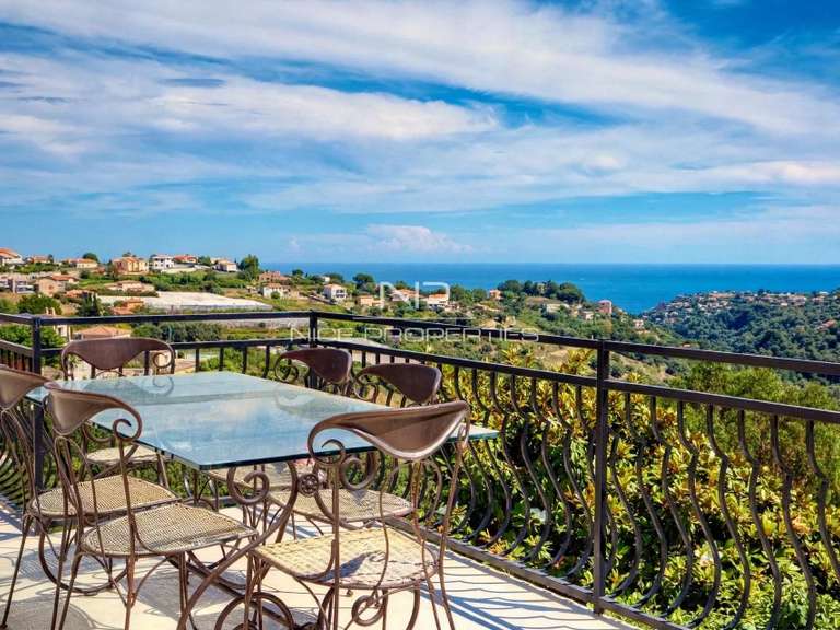 Villa with Sea view Nice - 3 bedrooms - 145m²