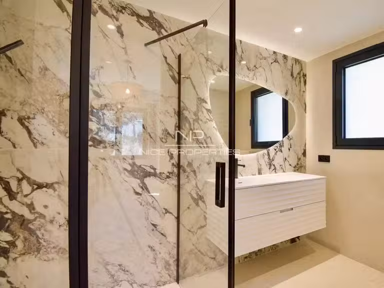 Villa Nice - 5 chambres - 205m²