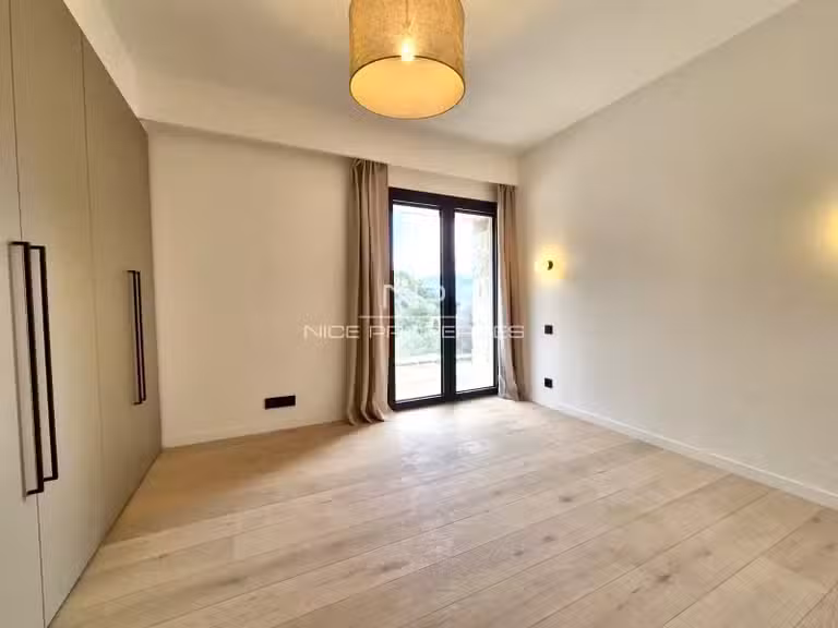 Villa Nice - 5 chambres - 205m²