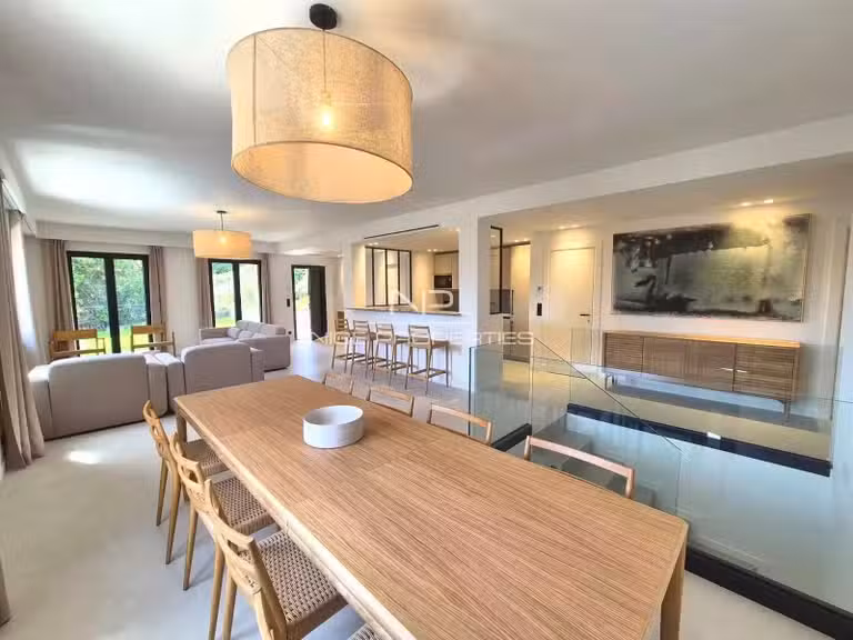 Villa Nice - 5 chambres - 205m²