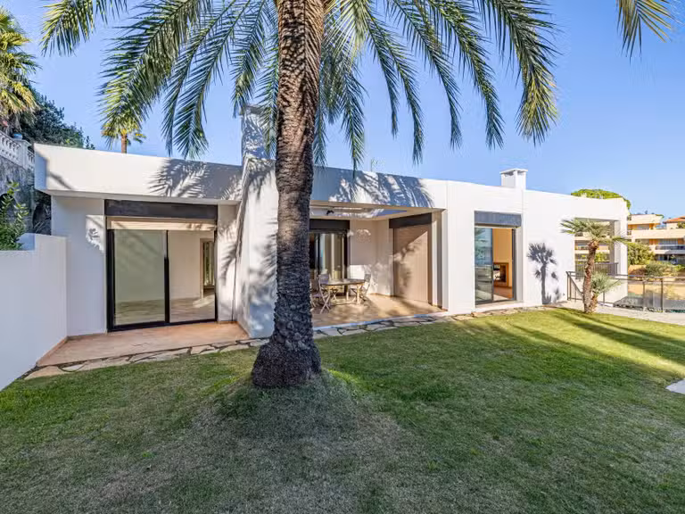 Villa Nice - 3 chambres - 592m²