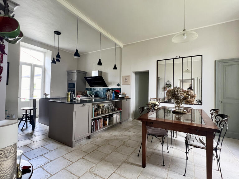 Maison Nieuil-l'Espoir - 4 chambres - 144m²