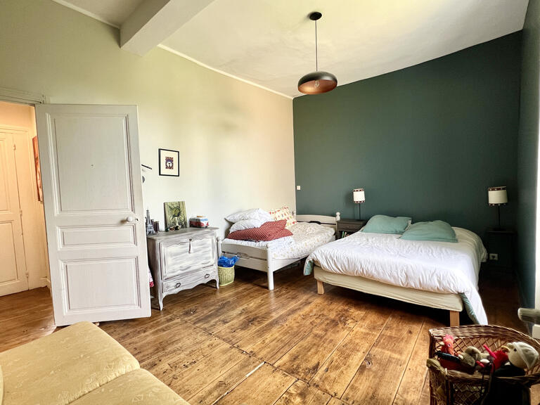 Maison Nieuil-l'Espoir - 4 chambres - 144m²