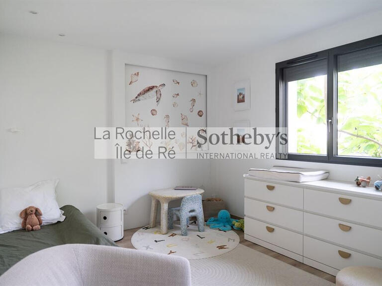 Maison Nieul-sur-Mer - 4 chambres - 200m²