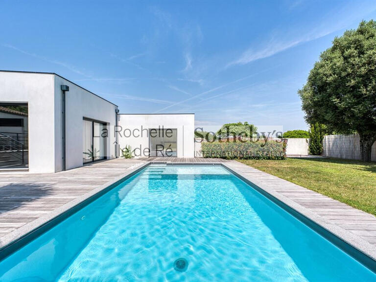 Maison Nieul-sur-Mer - 4 chambres - 200m²