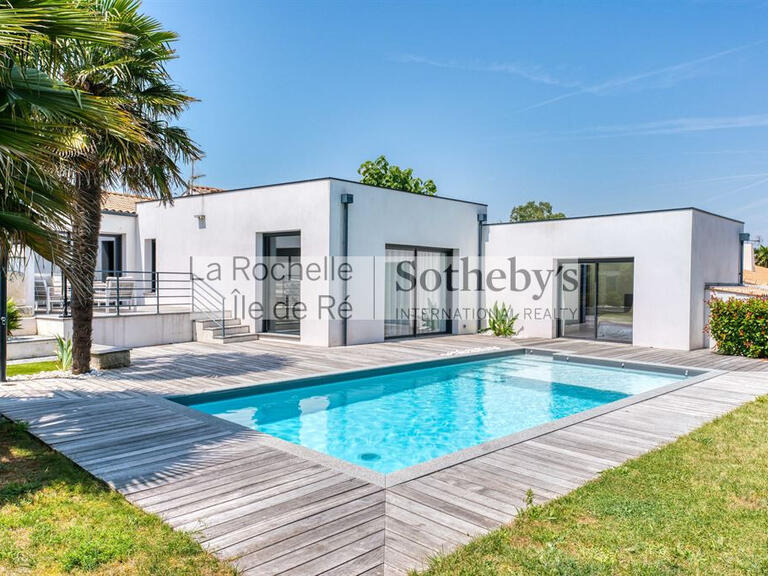 Maison Nieul-sur-Mer - 4 chambres - 200m²