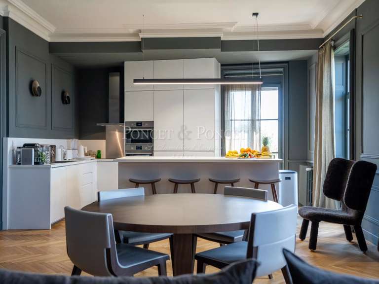Appartement Nîmes - 3 chambres - 143m²