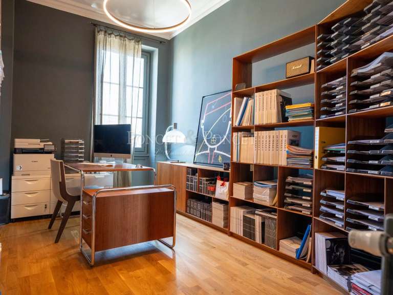 Appartement Nîmes - 3 chambres - 143m²