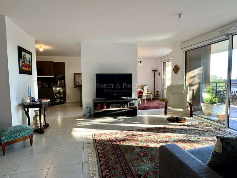 Appartement Nîmes - 3 chambres - 143m²