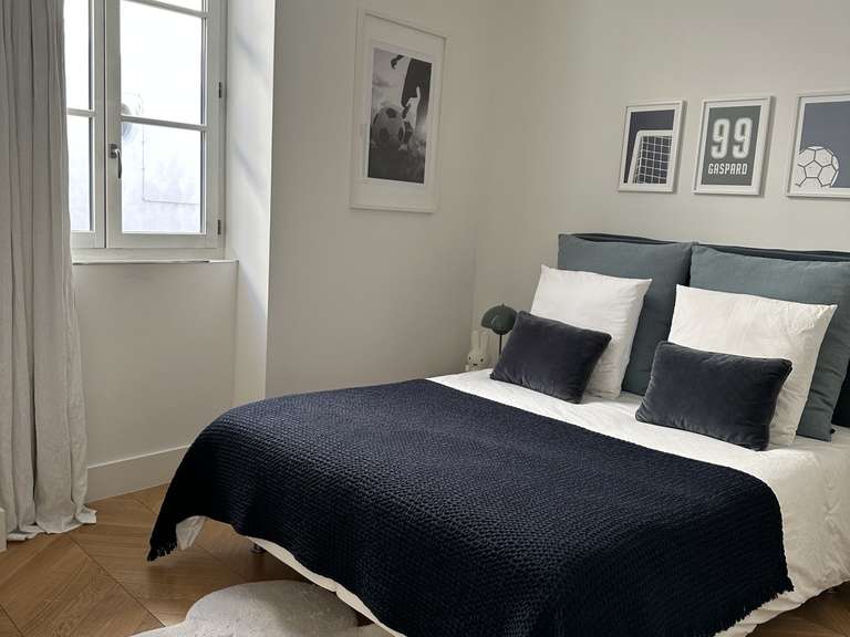 Appartement Nîmes - 3 chambres - 181m²