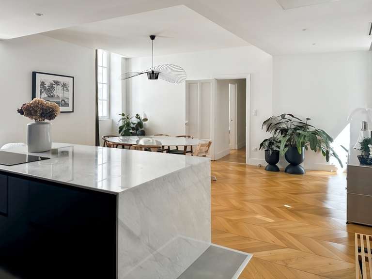 Appartement Nîmes - 3 chambres - 181m²