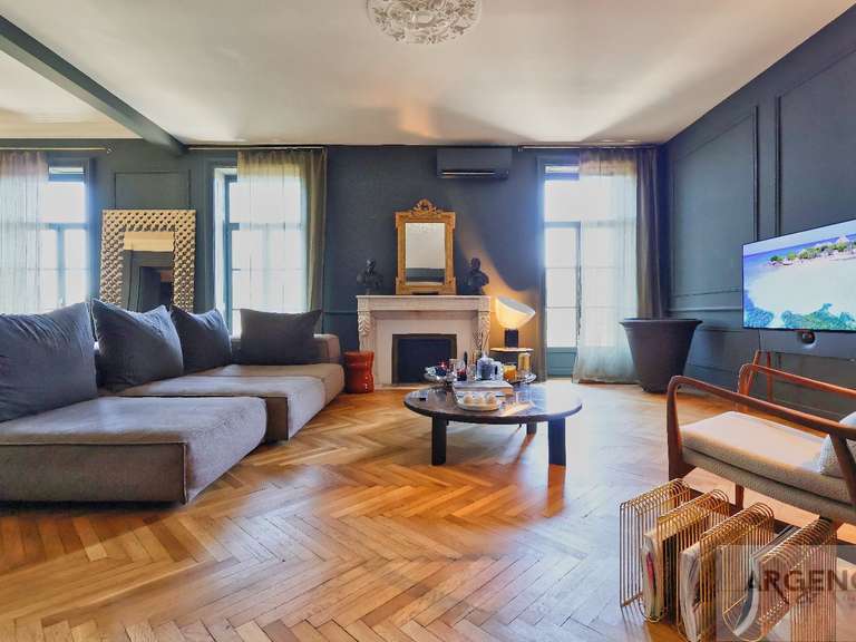 Apartment Nîmes - 3 bedrooms - 140m²
