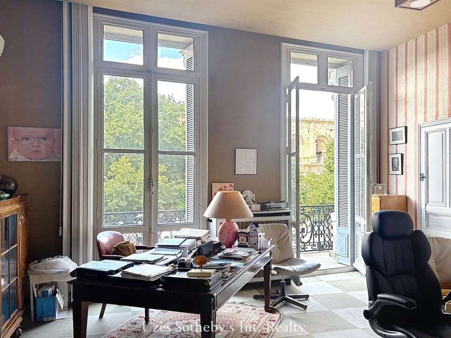 Apartment Nîmes