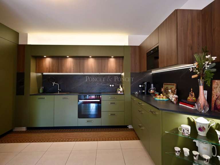 Appartement Nîmes - 3 chambres - 143m²