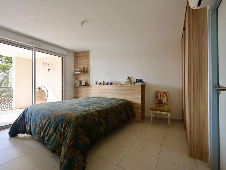 Appartement Nîmes - 3 chambres - 143m²