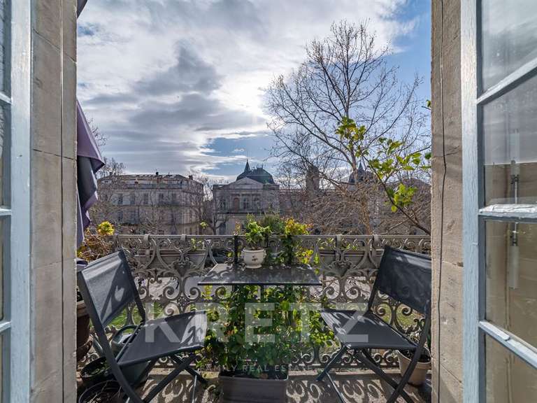 Apartment Nîmes - 3 bedrooms - 283m²