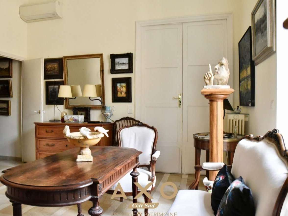 Apartment Nîmes